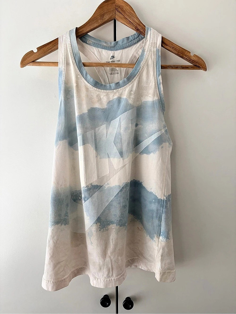 Nike The Nike Tee Tie-Dye Racerback Tank Top White & Blue Small
